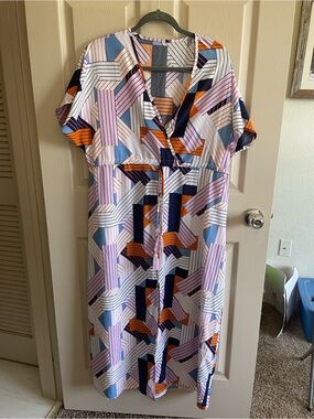 Abstract Geometric Print V-Neck Midi Dress in Multi-Color
